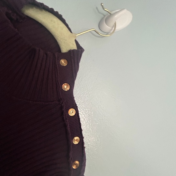 Elie Tahari sweater - Picture 9 of 15